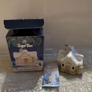 1995 Precious Moments "Dr. Sugar's Office" ornament from "Sugar Town" collection
